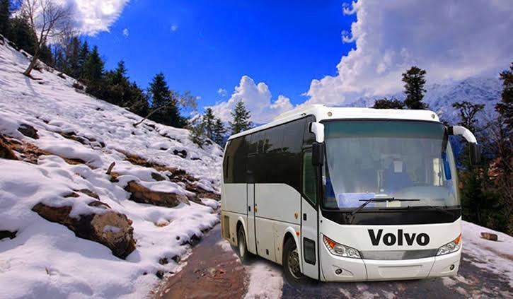 Manali Tour Package from Delhi by Volvo